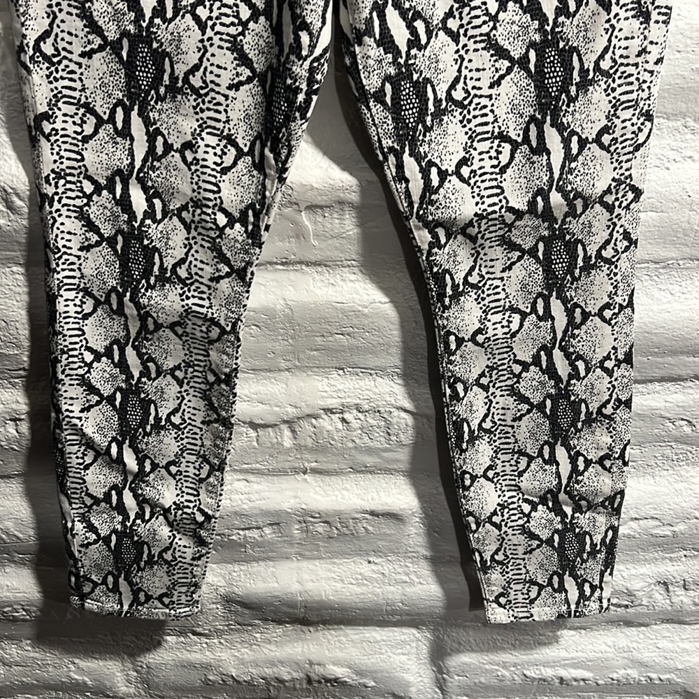 Frame Ali High-Rise Python-Print Cigarette Jeans - image 5